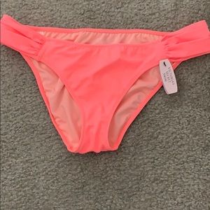 Coral bikini bottom